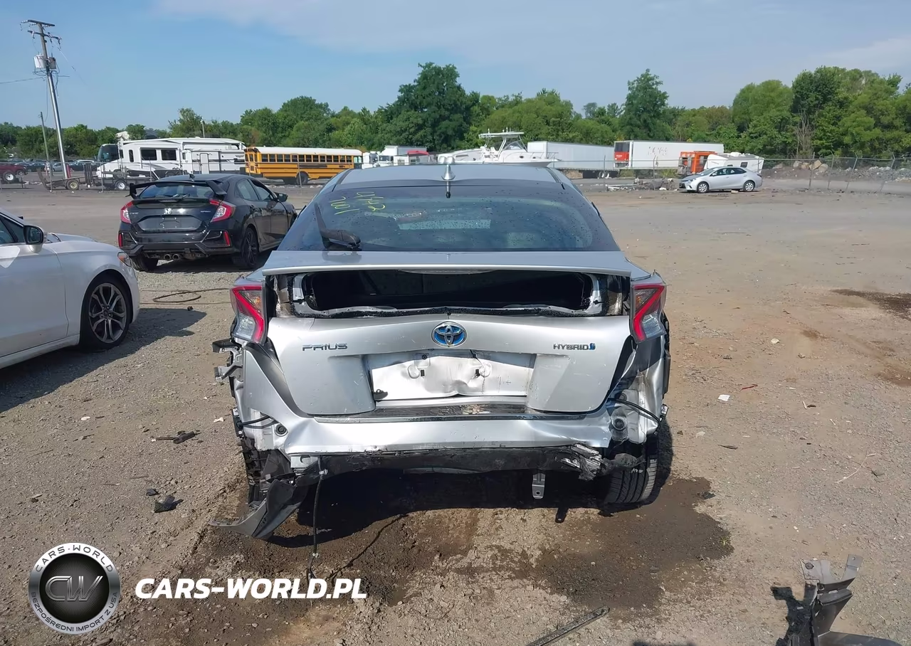 2016 Toyota Prius Four Touring VIN:JTDKARFU3G3005531 - 16