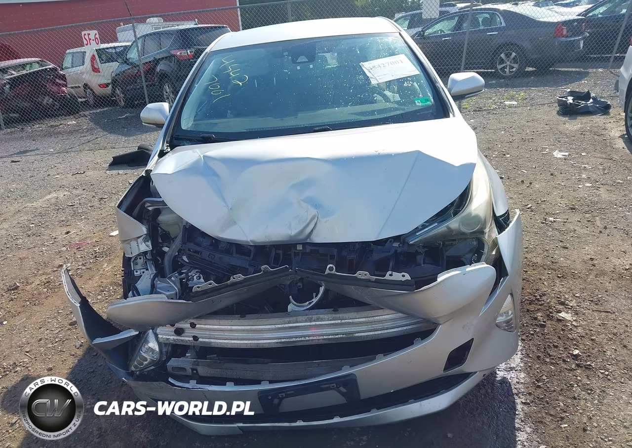 2016 Toyota Prius Four Touring VIN:JTDKARFU3G3005531 - 6