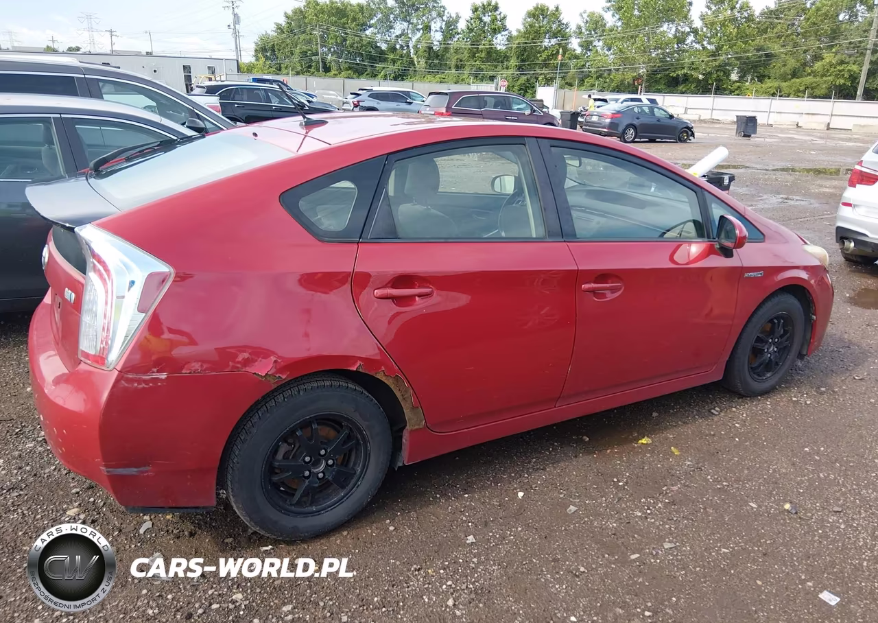 2013 Toyota Prius Three VIN:JTDKN3DU0D1732234 - 13