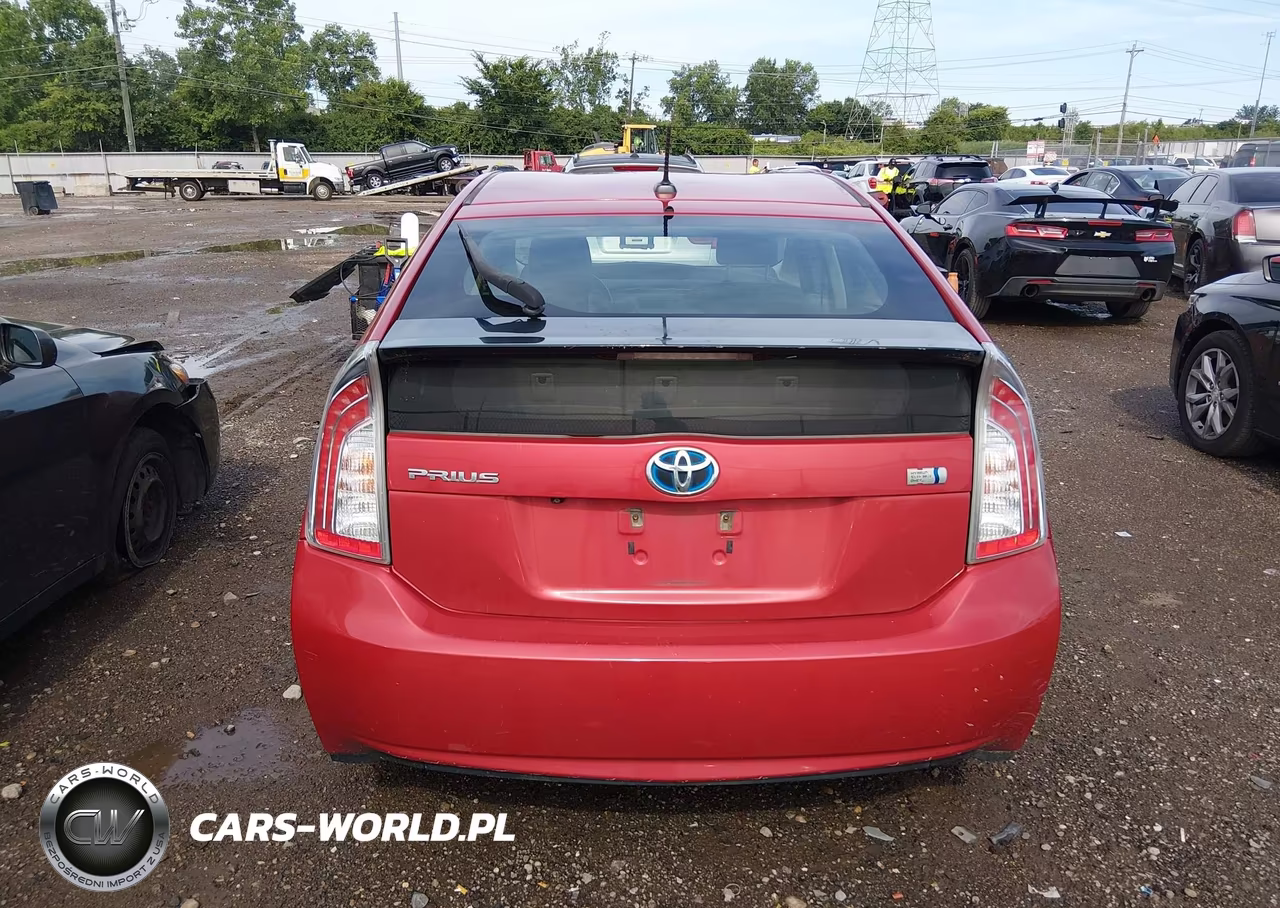 2013 Toyota Prius Three VIN:JTDKN3DU0D1732234 - 16
