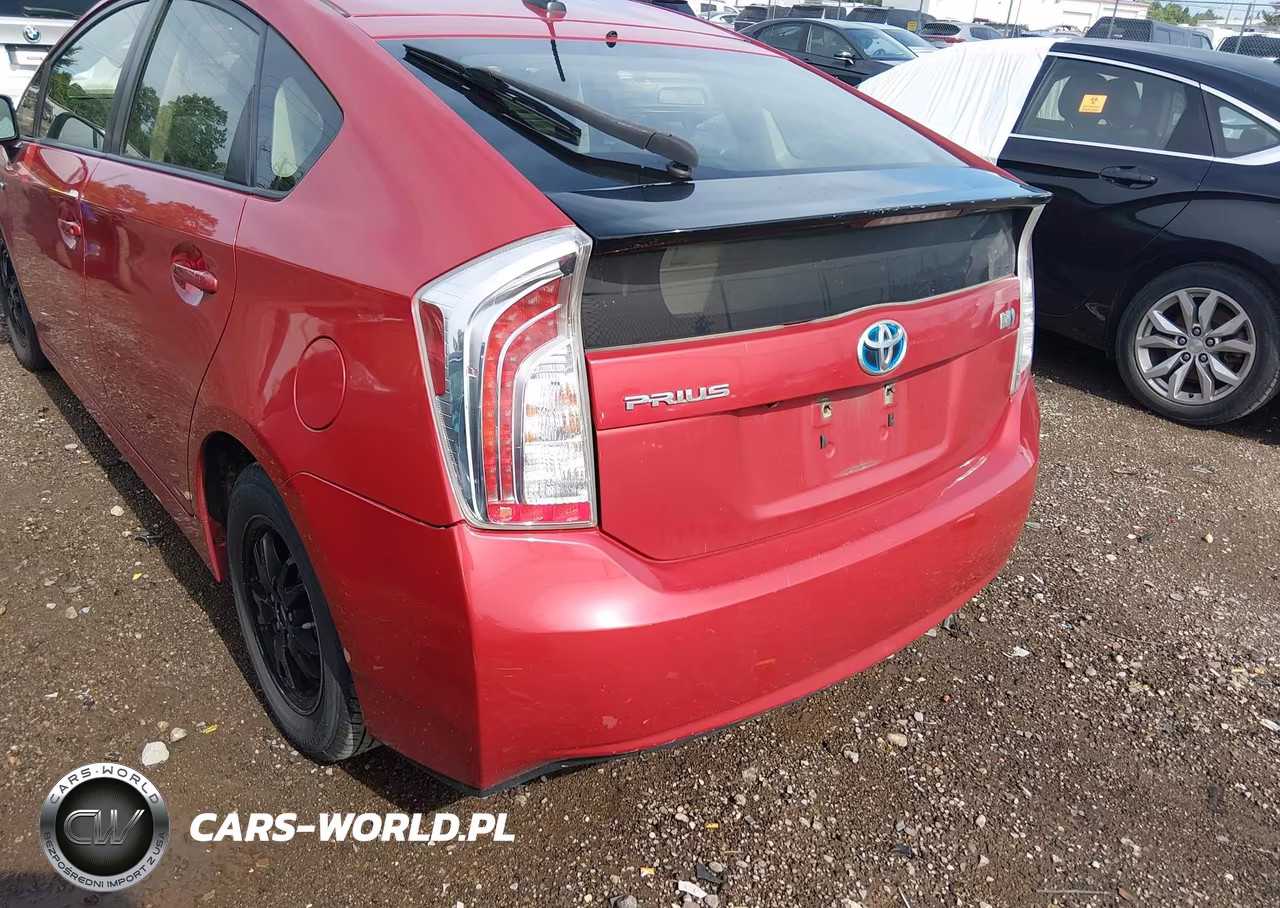 2013 Toyota Prius Three VIN:JTDKN3DU0D1732234 - 18