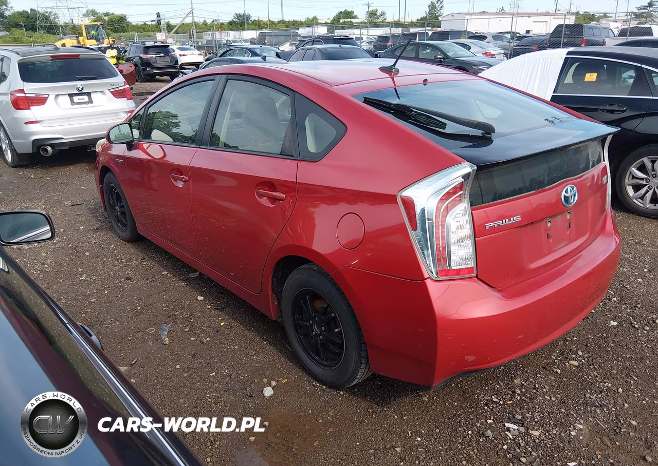 2013 Toyota Prius Three VIN:JTDKN3DU0D1732234 - 3