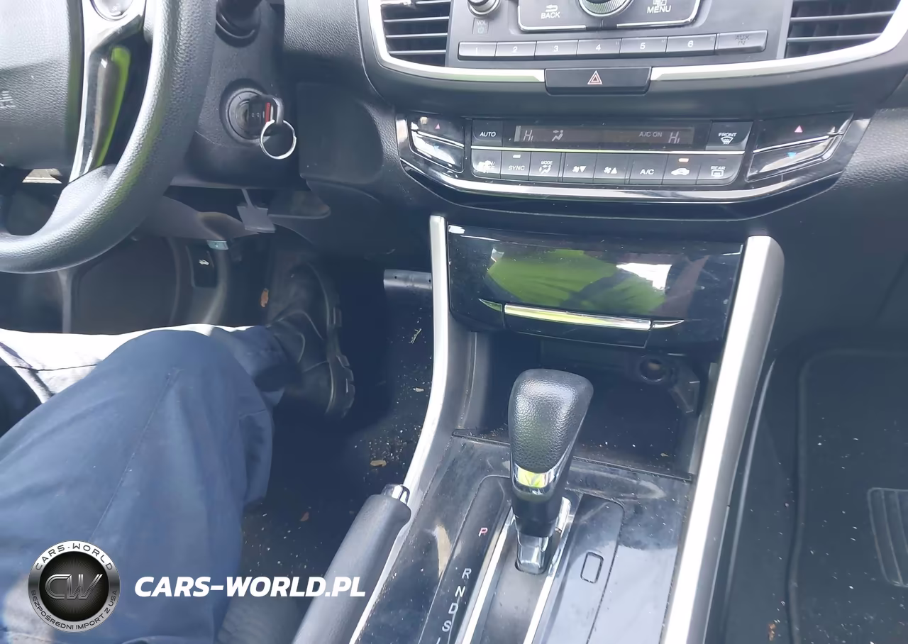 2016 Honda Accord Lx VIN:1HGCR2F3XGA043718 - 11