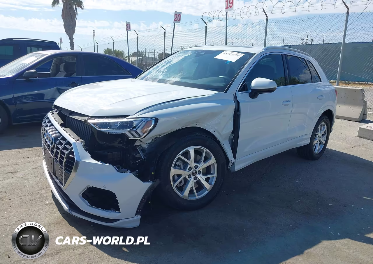 2024 Audi Q3 Premium 40 Tfsi Quattro Tiptronic VIN:WA1AUCF31R1117132 - 2
