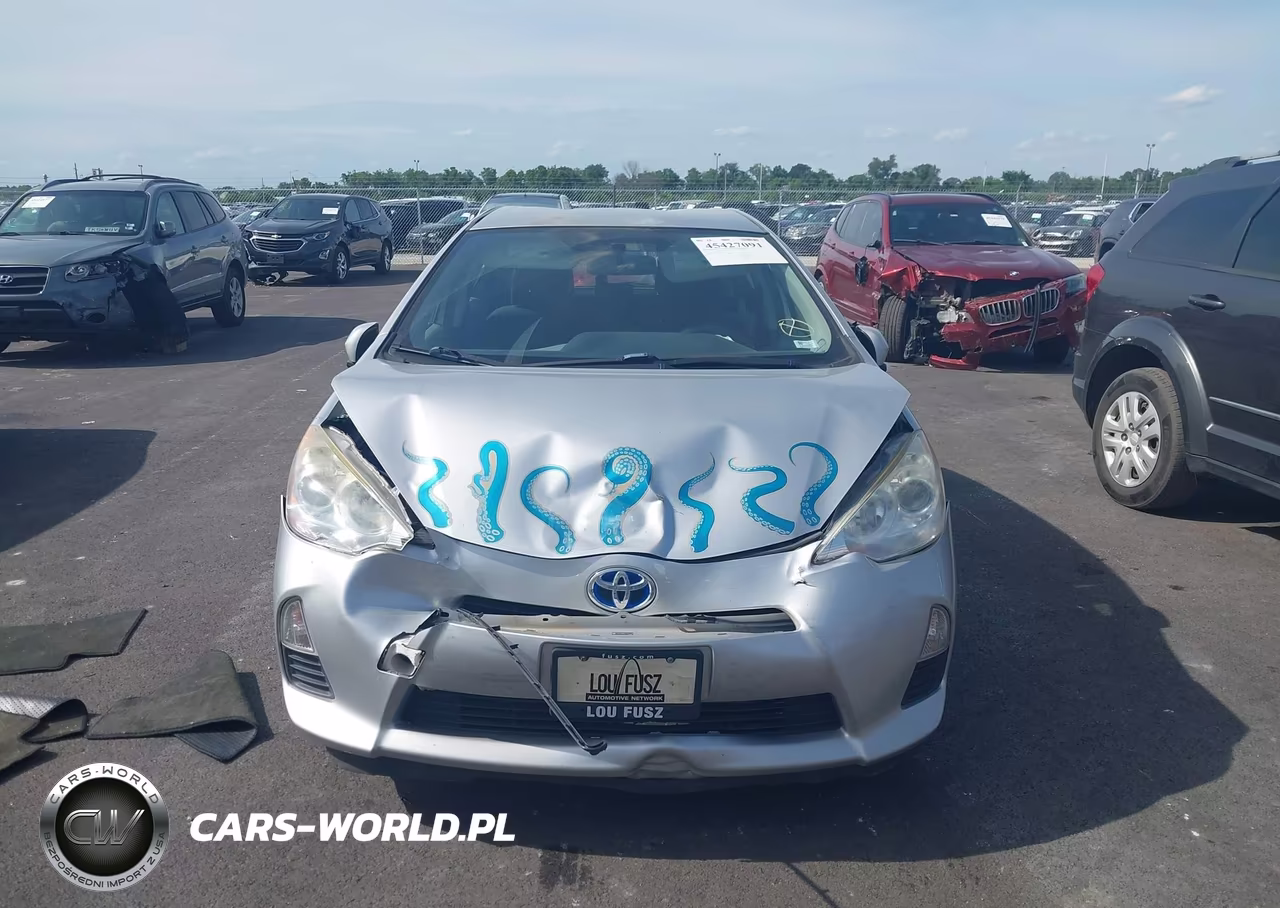 2012 Toyota Prius C Two VIN:JTDKDTB35C1527228 - 12