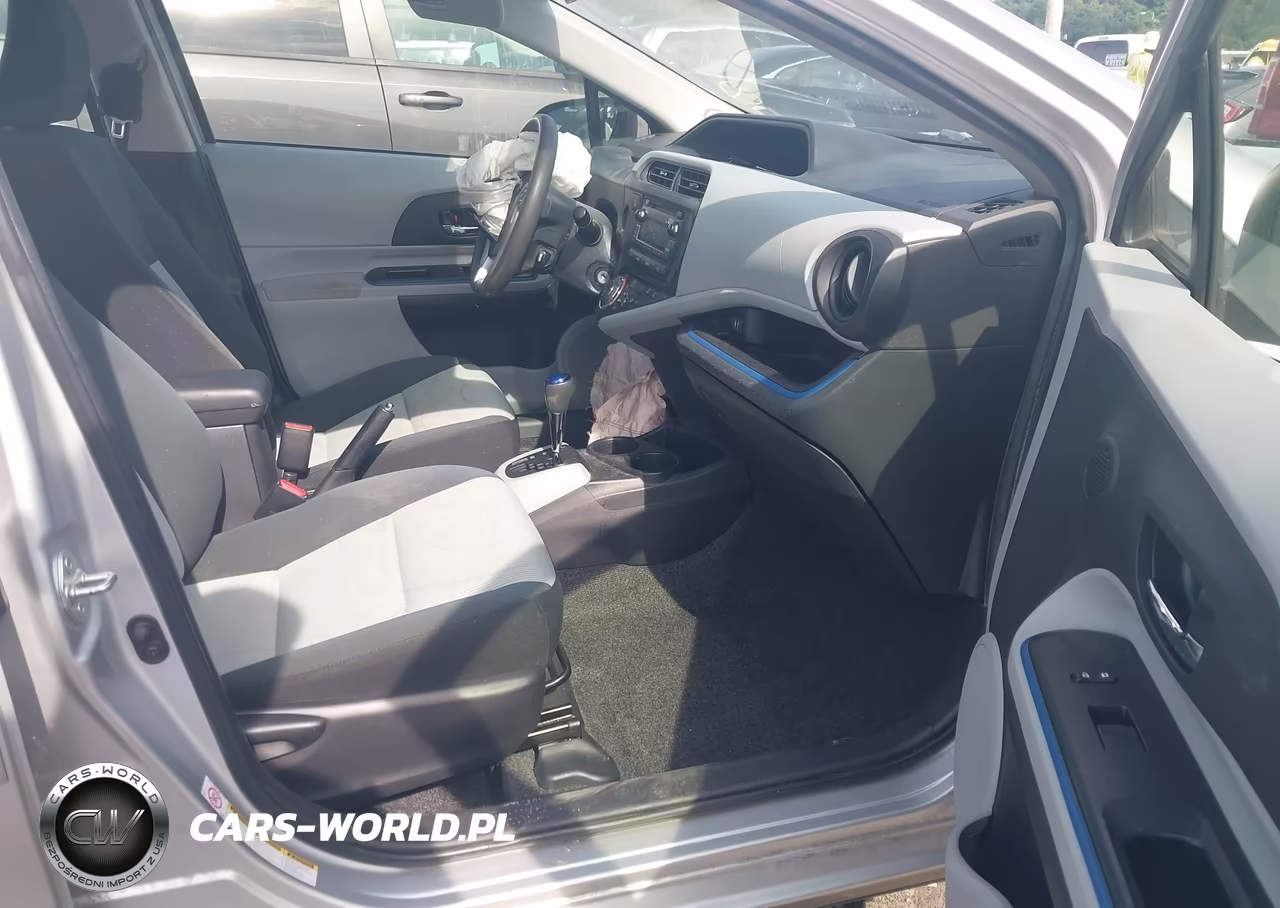 2012 Toyota Prius C Two VIN:JTDKDTB35C1527228 - 5