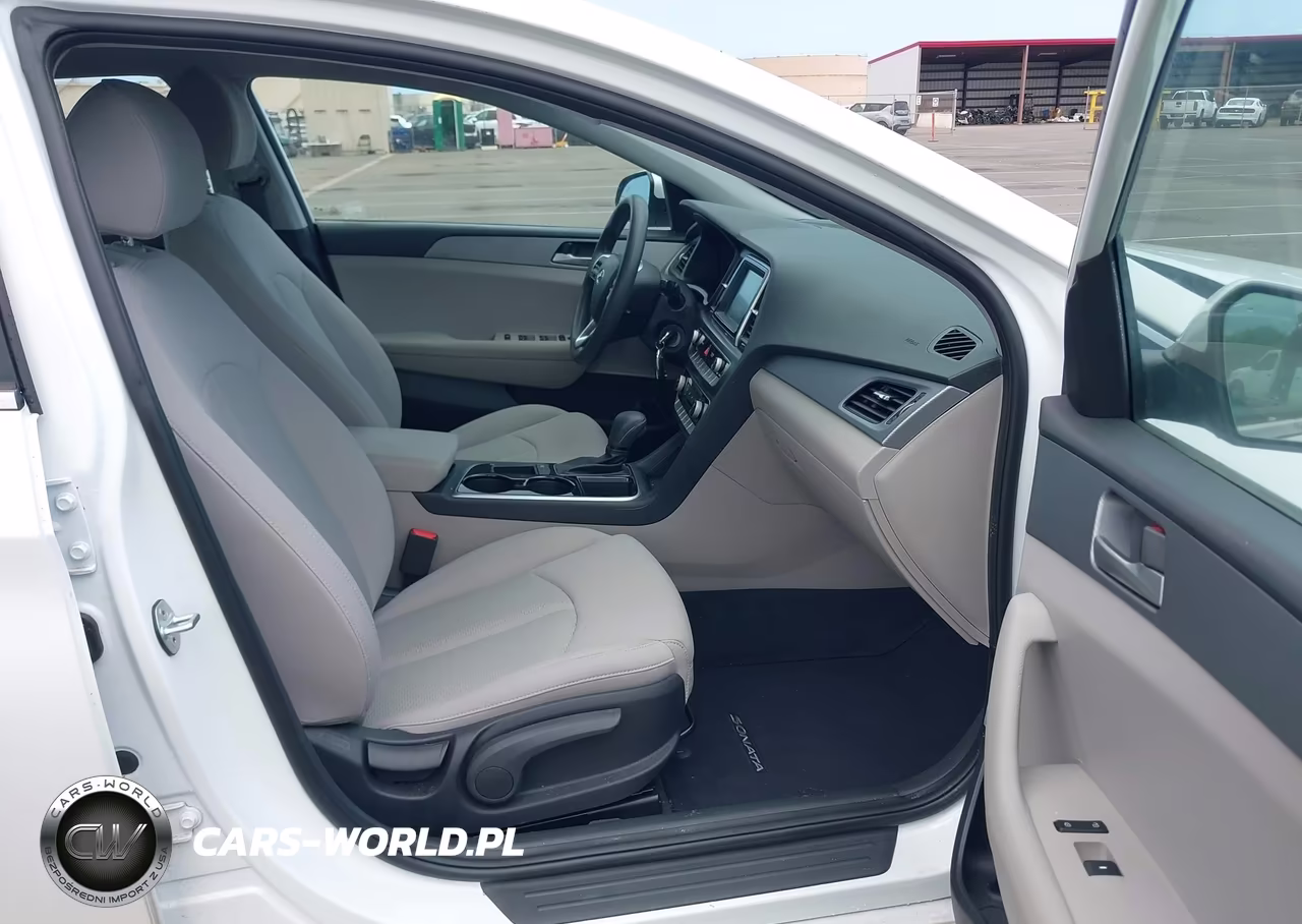 2019 Hyundai Sonata Eco VIN:5NPE24AA1KH774911 - 5