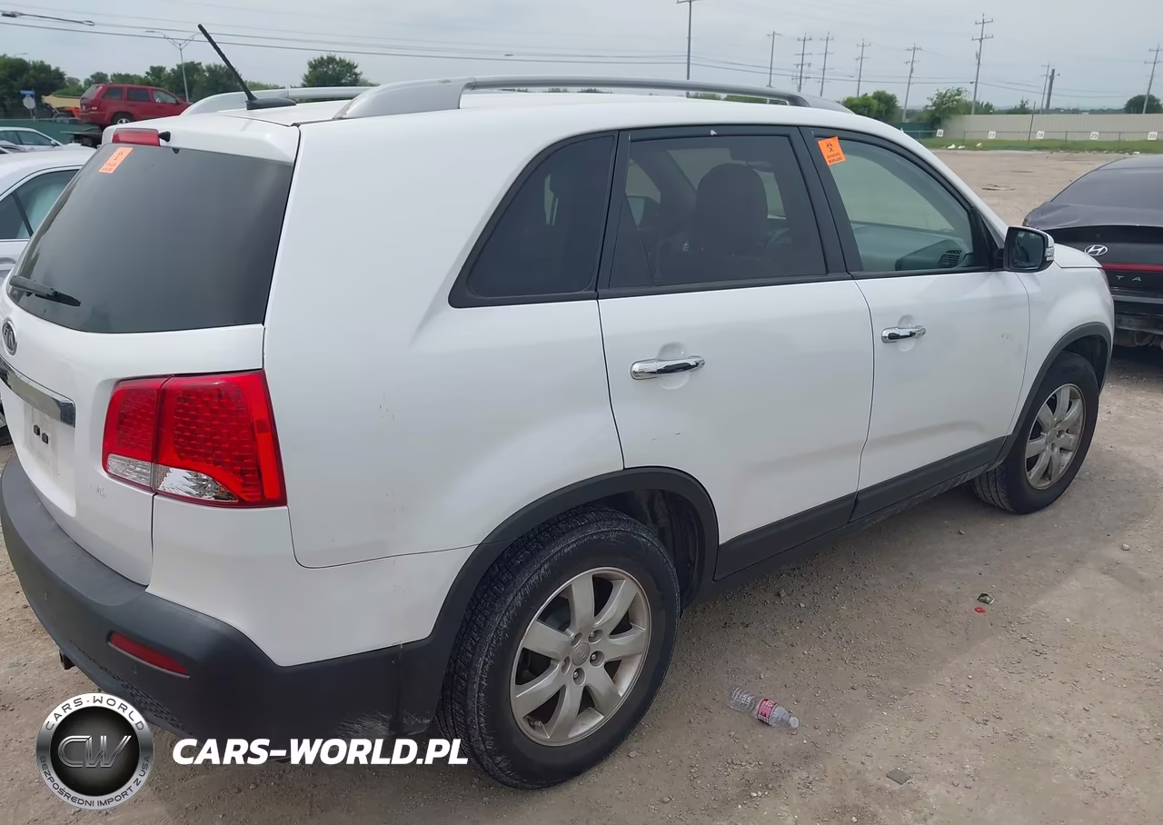 2012 Kia Sorento Lx VIN:5XYKT3A67CG292216 - 4