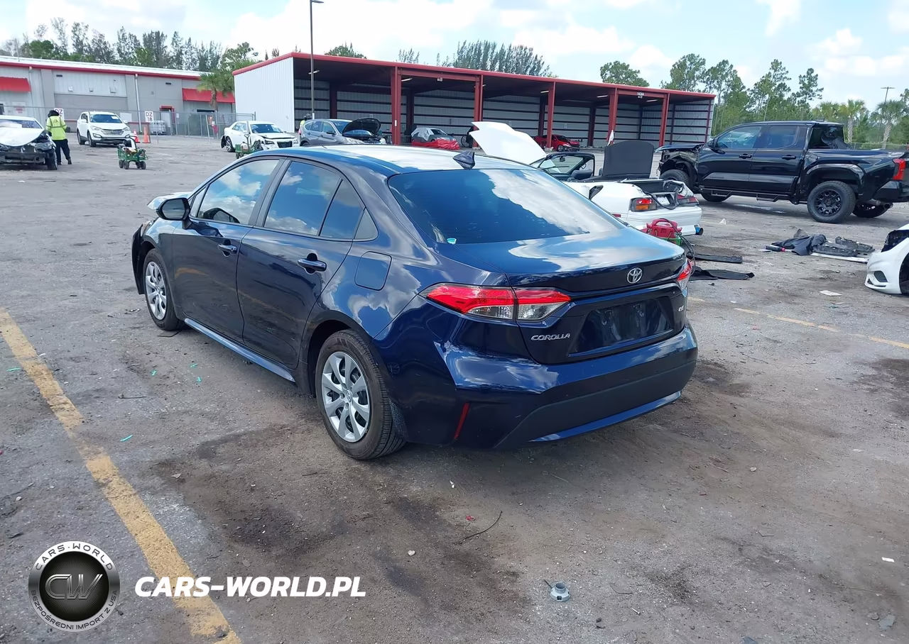 2020 Toyota Corolla Le VIN:5YFEPRAE1LP086123 - 3