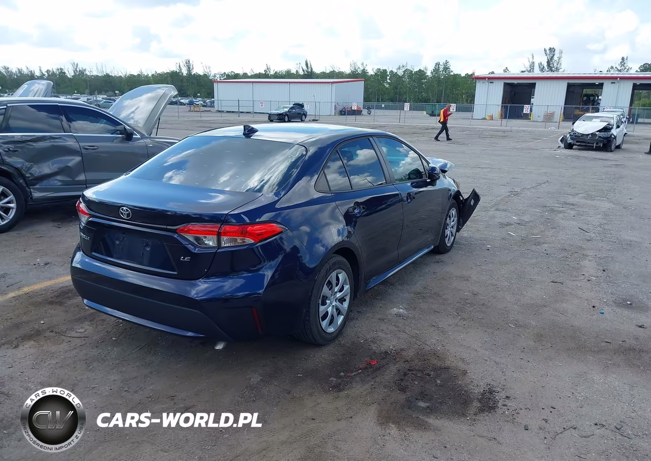 2020 Toyota Corolla Le VIN:5YFEPRAE1LP086123 - 4