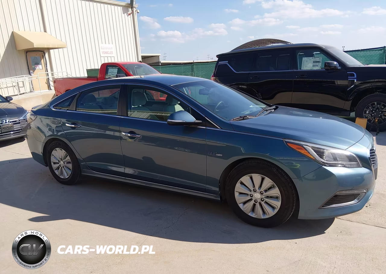 2016 Hyundai Sonata Hybrid Se VIN:KMHE24L12GA031519 - 16