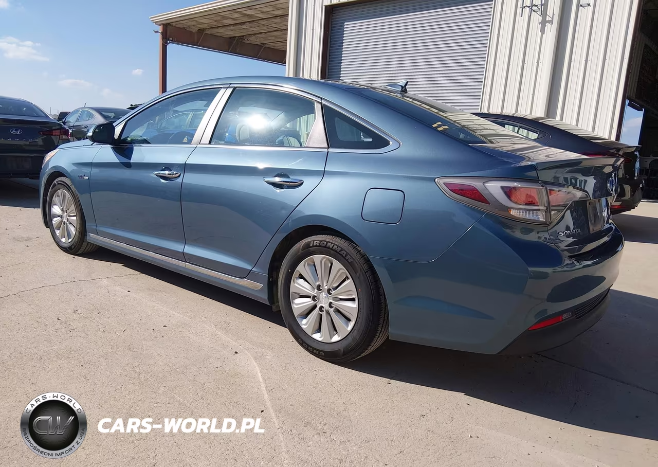 2016 Hyundai Sonata Hybrid Se VIN:KMHE24L12GA031519 - 3