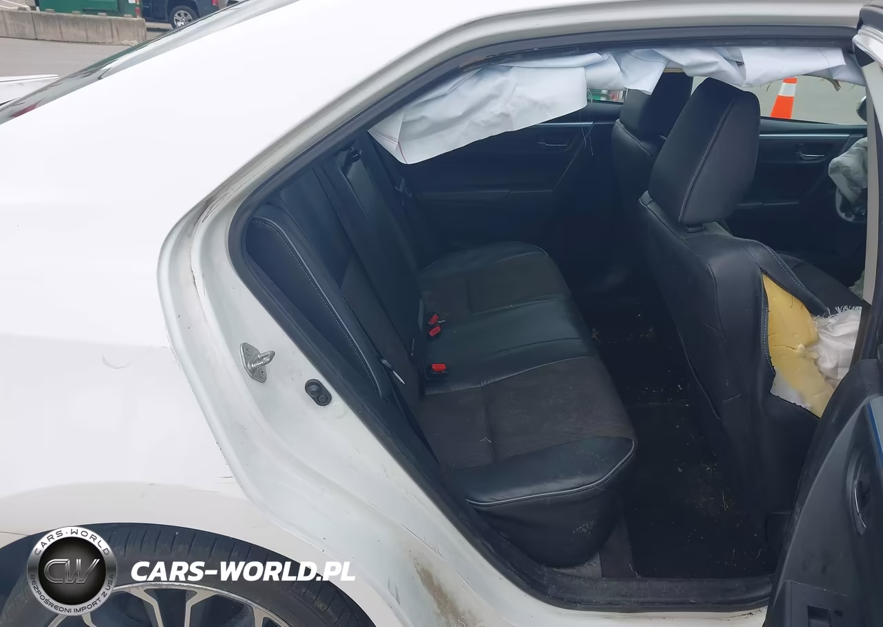 2015 Toyota Corolla S Plus VIN:5YFBURHE2FP230316 - 8