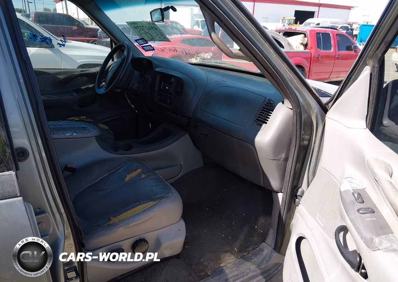 1999 Ford Expedition Eddie Bauer-Xlt VIN:1FMRU176XXLC41418 - 5