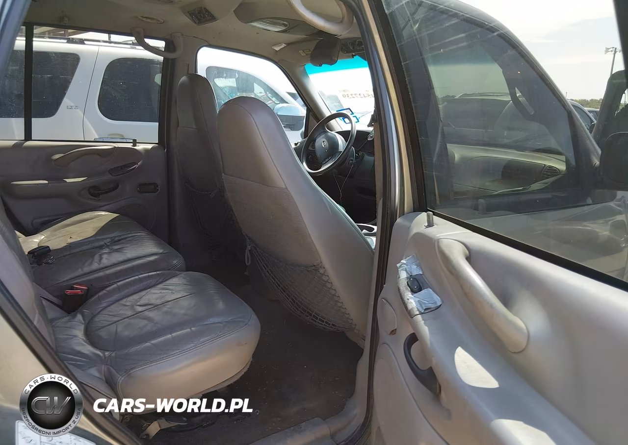1999 Ford Expedition Eddie Bauer-Xlt VIN:1FMRU176XXLC41418 - 8