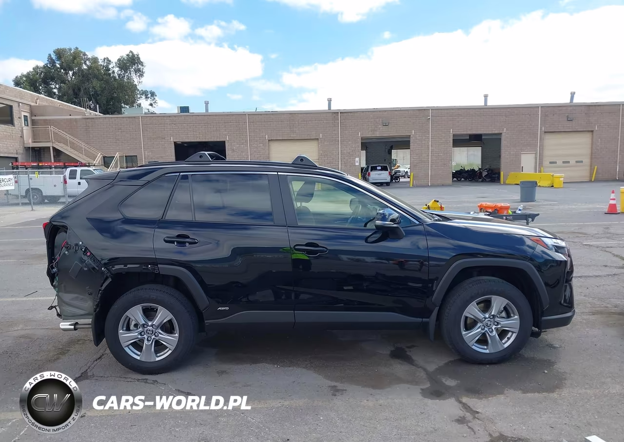 2024 Toyota Rav4 Hybrid Xle VIN:JTMRWRFV1RD254996 - 12