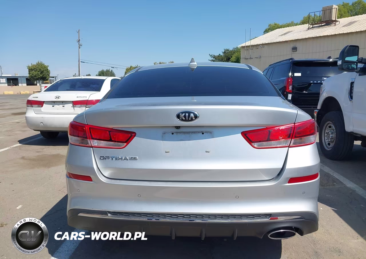 2020 Kia Optima Lx VIN:5XXGT4L35LG422058 - 16