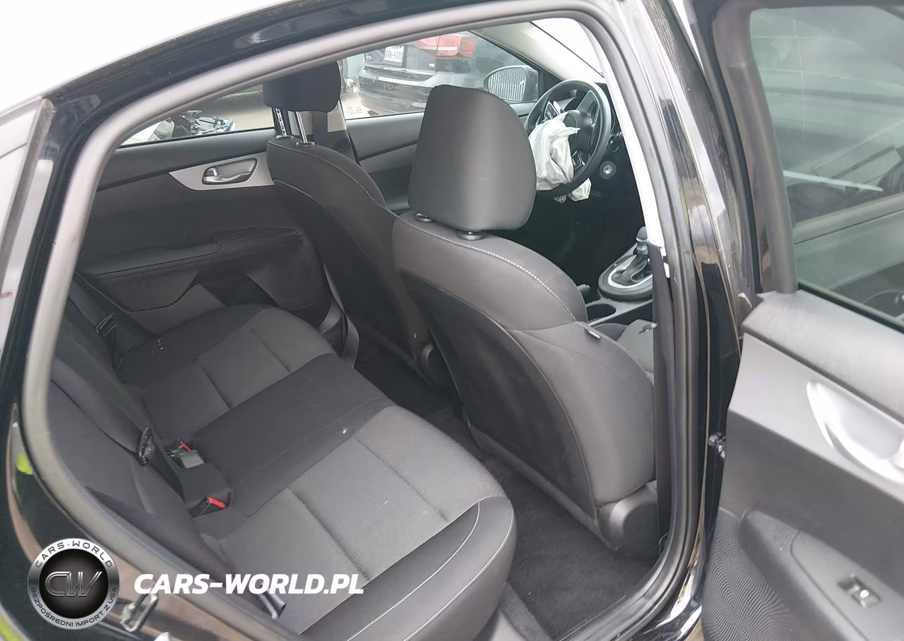 2024 Kia Forte Lxs VIN:3KPF24AD3RE827640 - 8