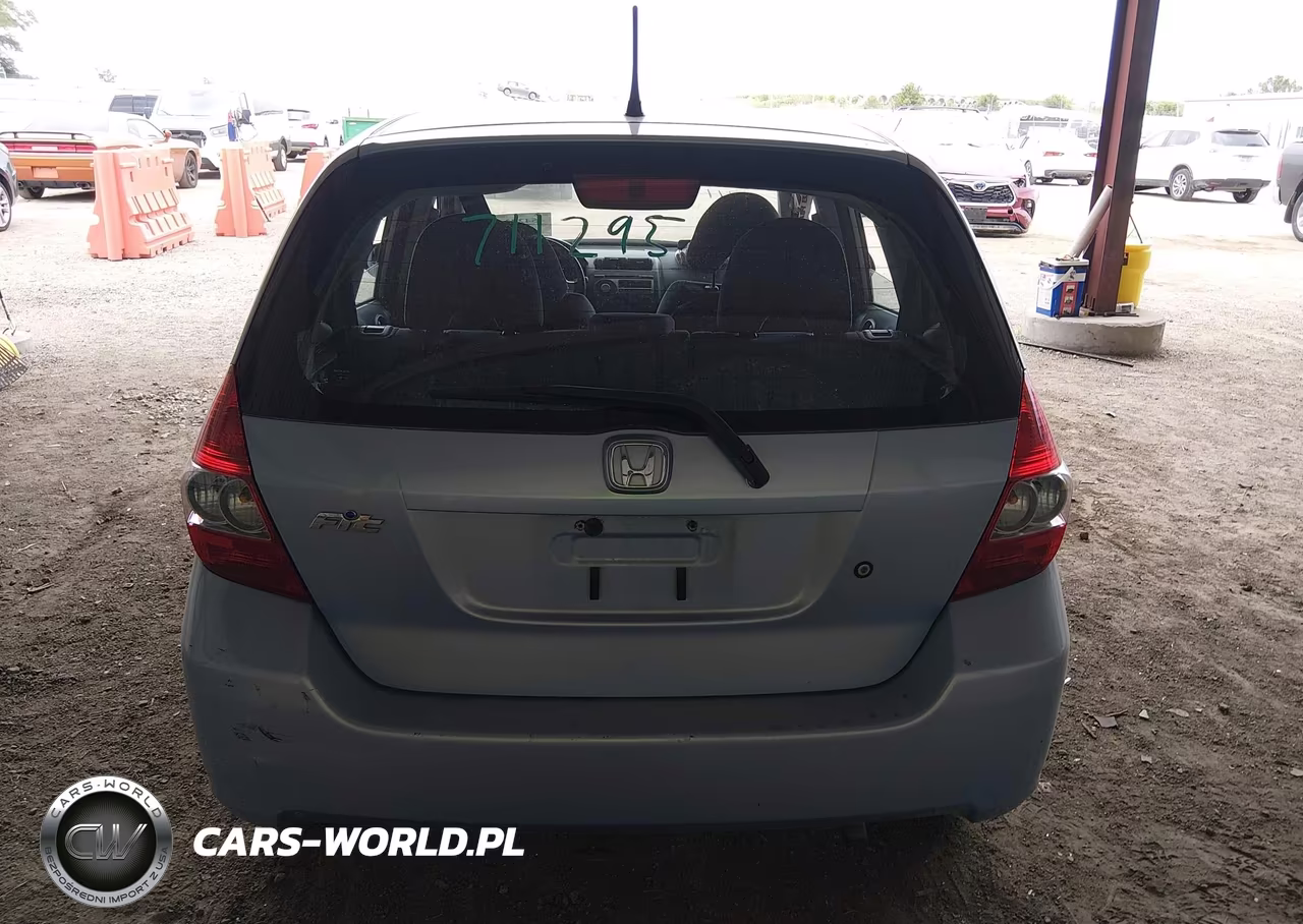 2008 Honda Fit VIN:JHMGD384X8S029032 - 16
