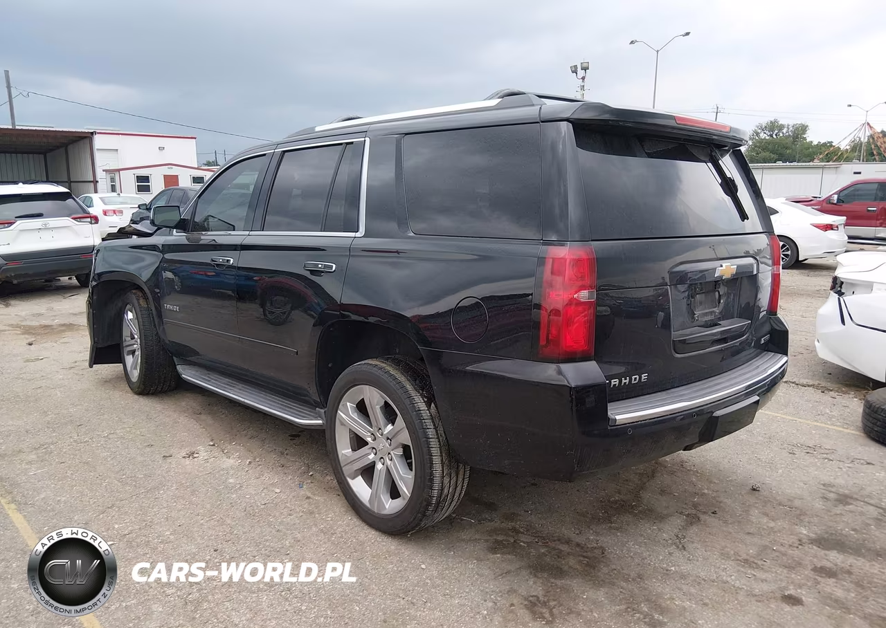 2018 Chevrolet Tahoe Premier VIN:1GNSKCKC3JR290475 - 3