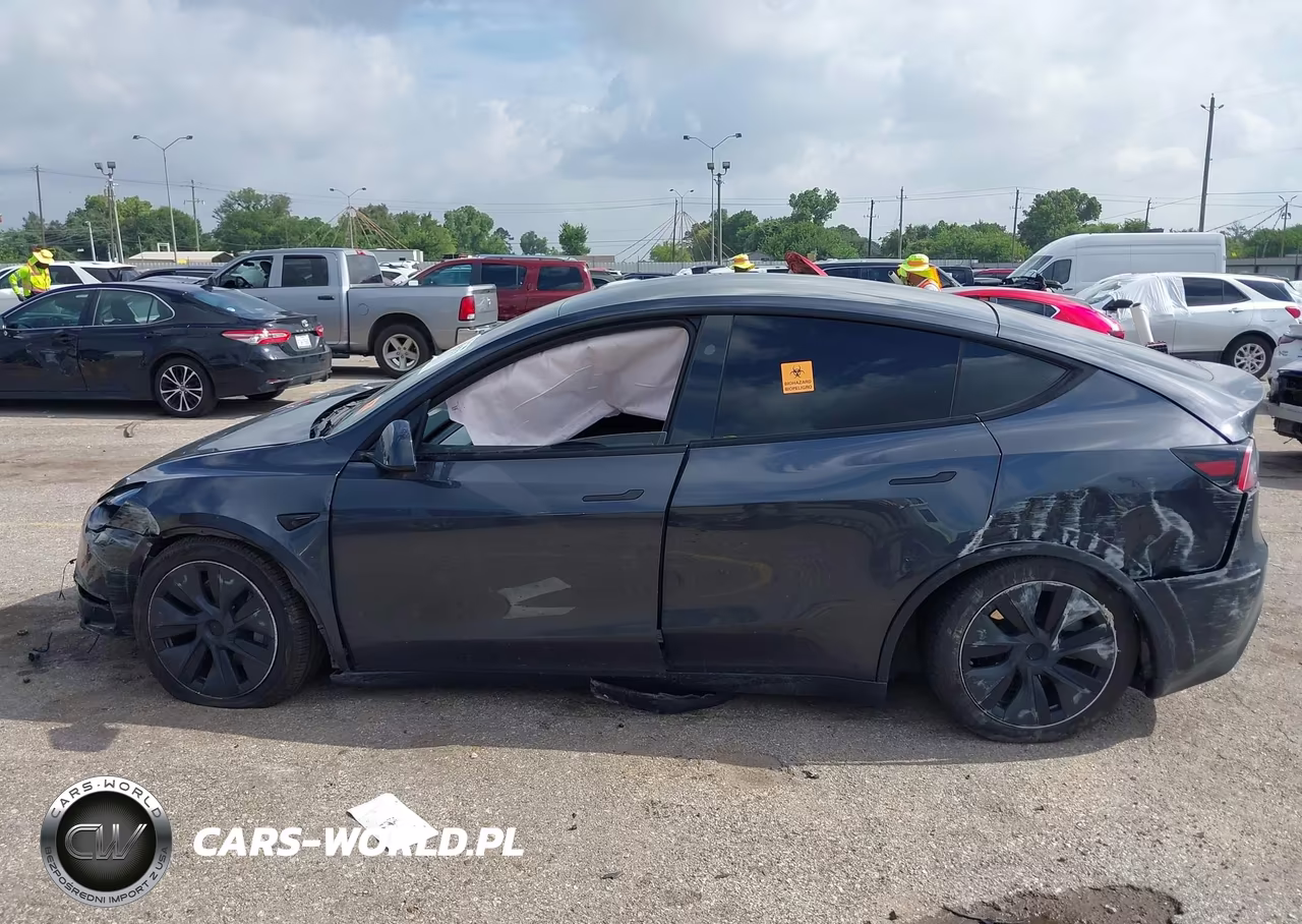 2024 Tesla Model Y Long Range Dual Motor All-Wheel Drive VIN:7SAYGDEEXRA308804 - 14