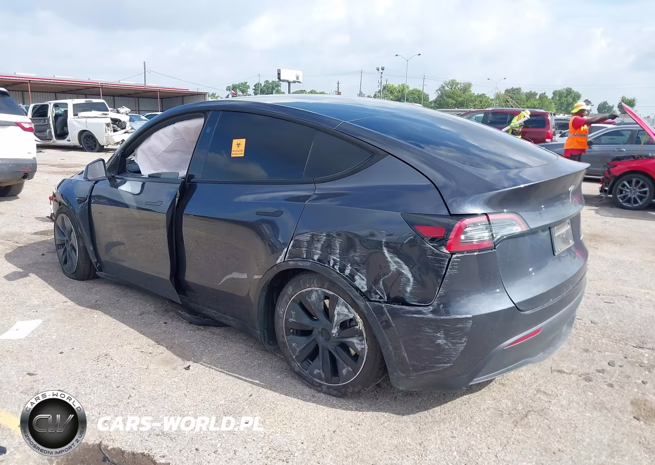2024 Tesla Model Y Long Range Dual Motor All-Wheel Drive VIN:7SAYGDEEXRA308804 - 3