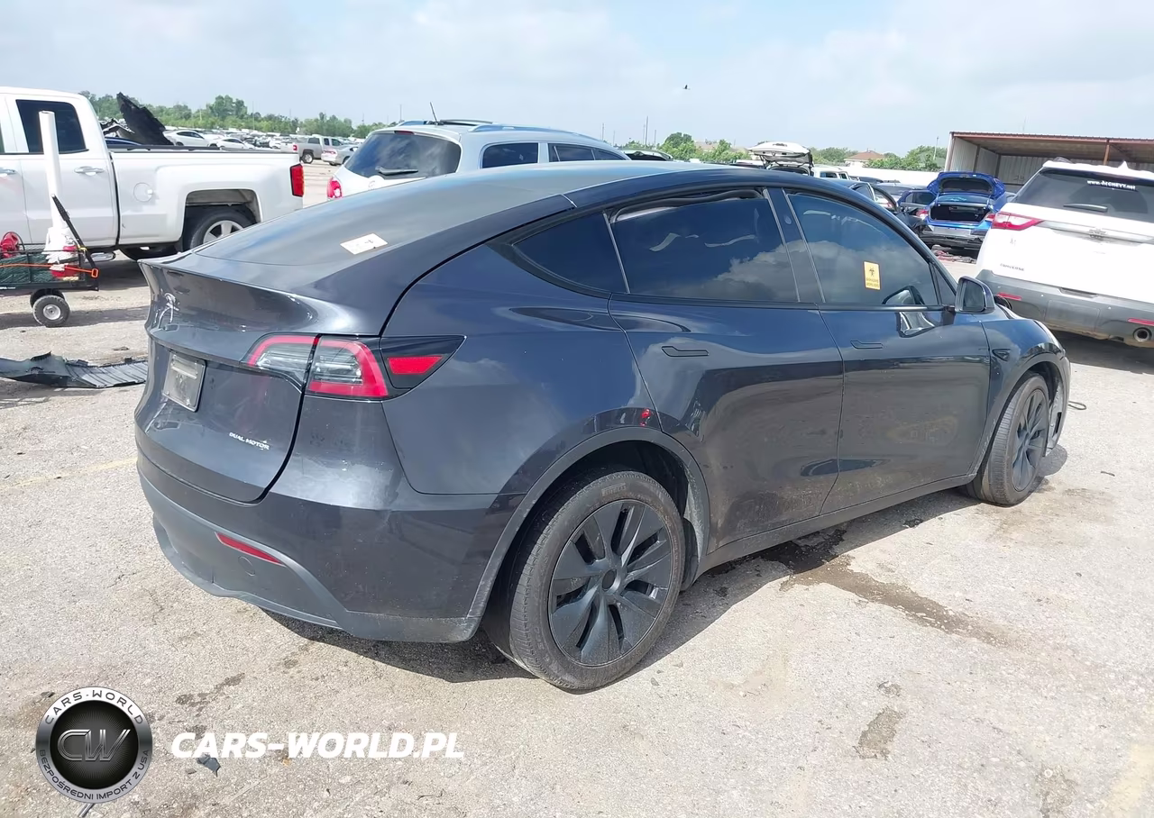 2024 Tesla Model Y Long Range Dual Motor All-Wheel Drive VIN:7SAYGDEEXRA308804 - 4
