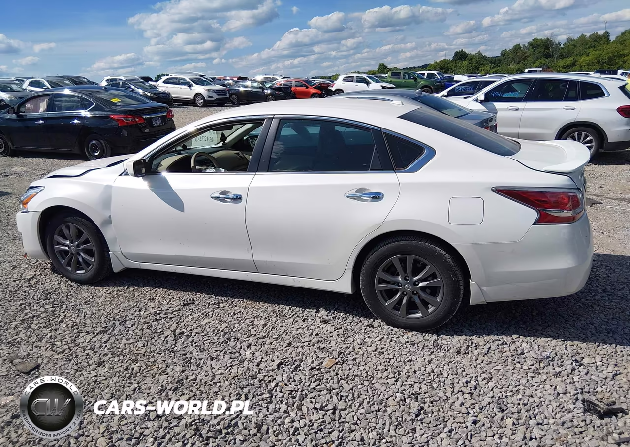 2015 Nissan Altima 2.5 S VIN:1N4AL3AP2FC223369 - 13