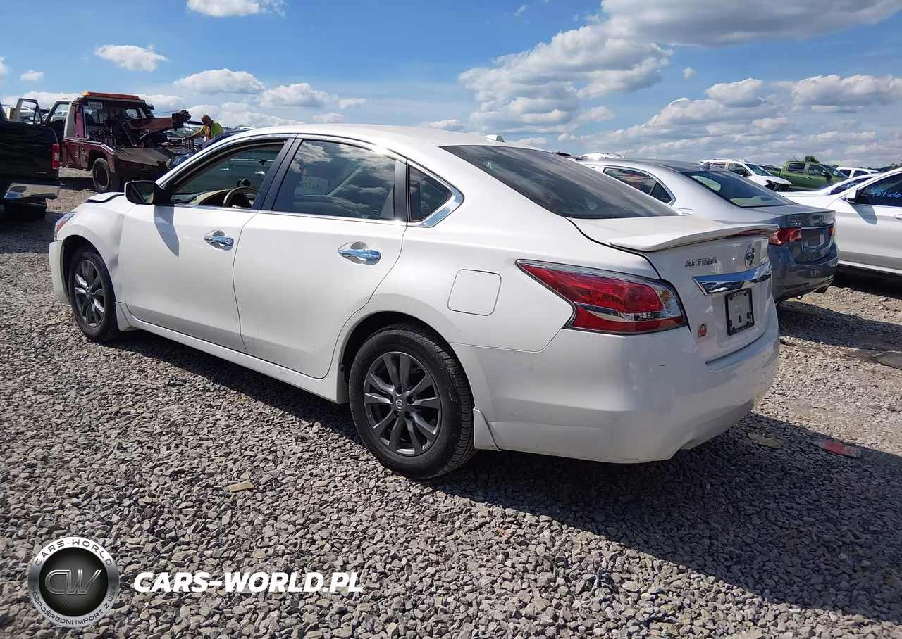 2015 Nissan Altima 2.5 S VIN:1N4AL3AP2FC223369 - 3