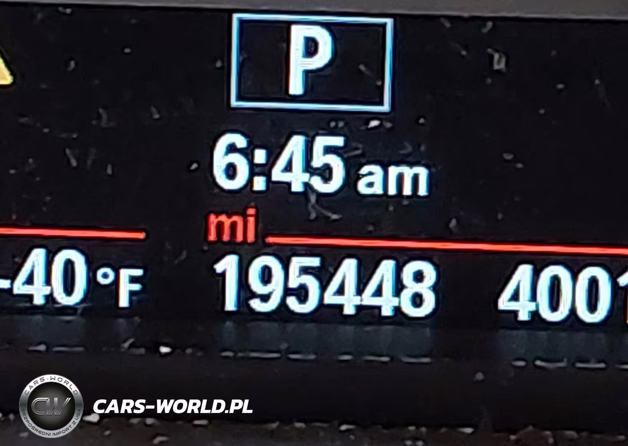 2017 BMW X3 xDrive28I VIN:5UXWX9C33H0T22528 - 16