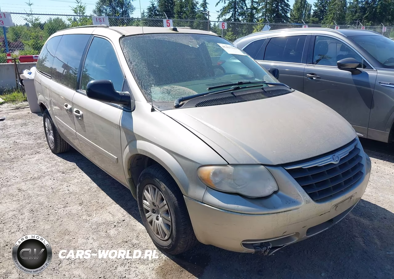 2005 Chrysler Town & Country Lx