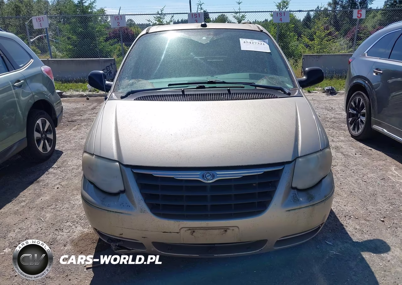 2005 Chrysler Town & Country Lx VIN:2C4GP44R75R519358 - 12