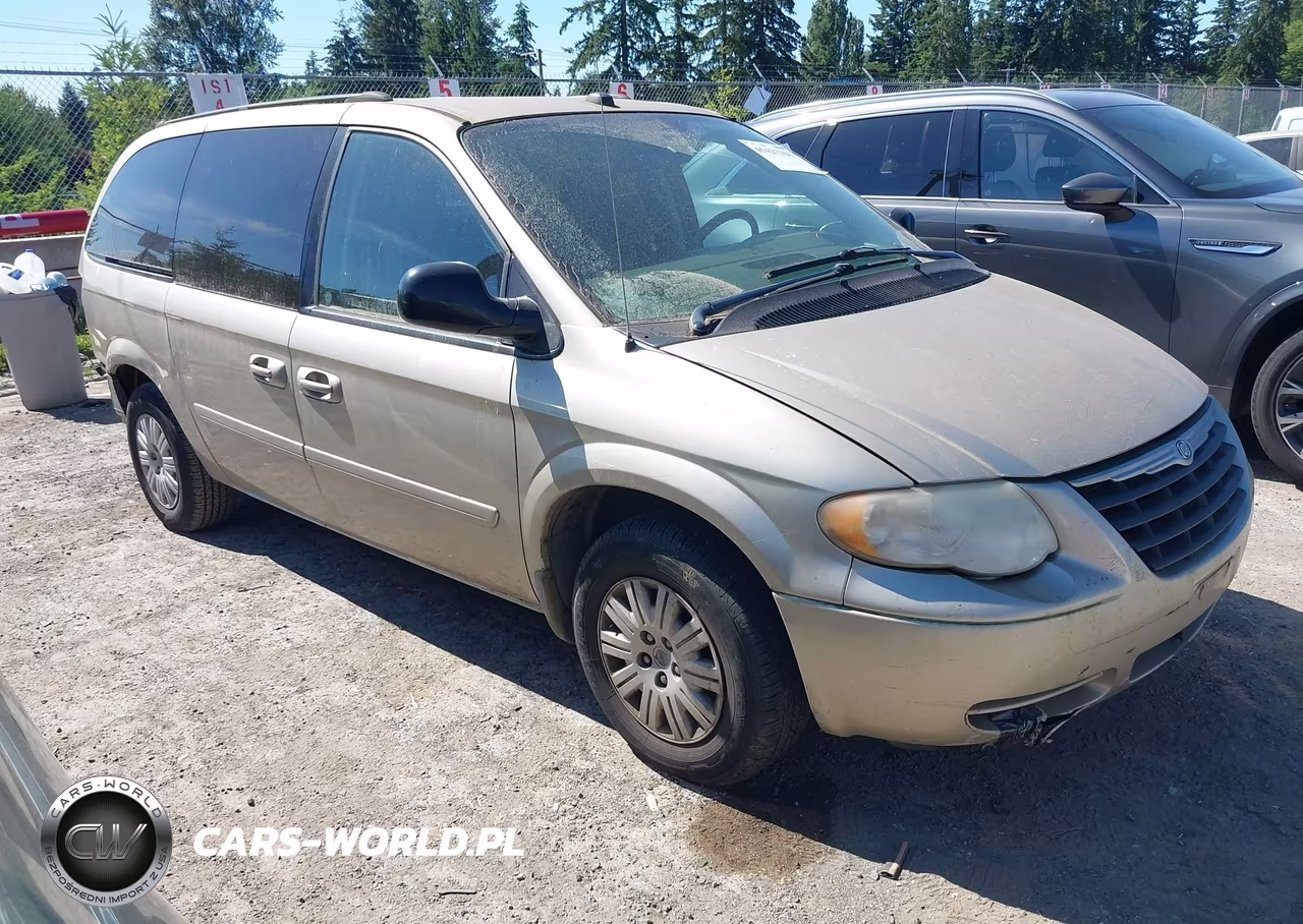 2005 Chrysler Town & Country Lx VIN:2C4GP44R75R519358 - 13