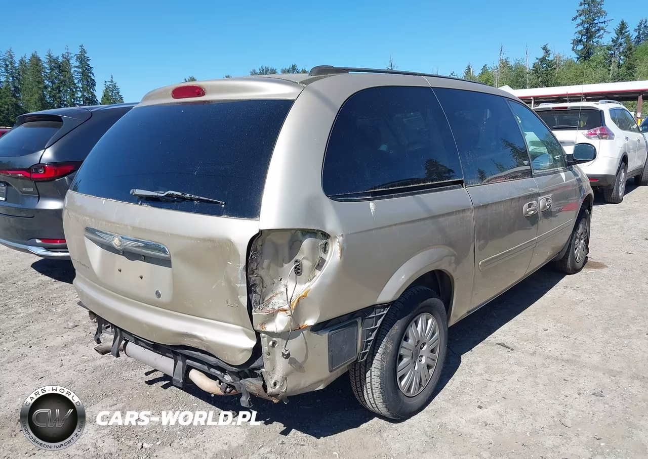 2005 Chrysler Town & Country Lx VIN:2C4GP44R75R519358 - 4