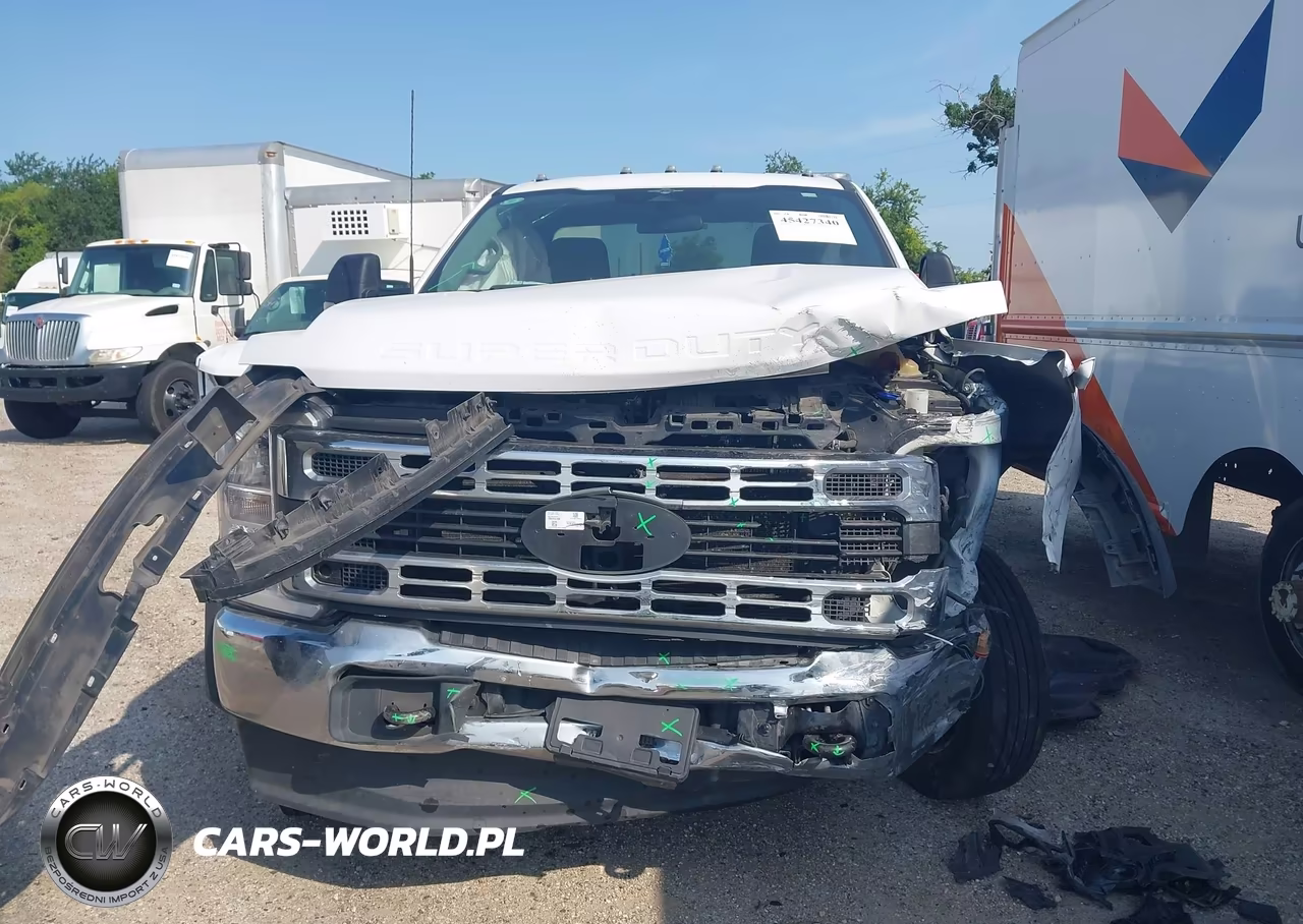 2023 Ford F-550 Chassis Xl-Xlt VIN:1FDUF5GT0PDA03752 - 11