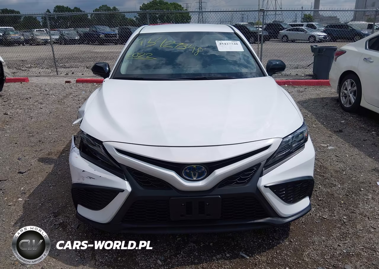 2022 Toyota Camry Nightshade Edition Hybrid VIN:4T1T31AK8NU035097 - 12