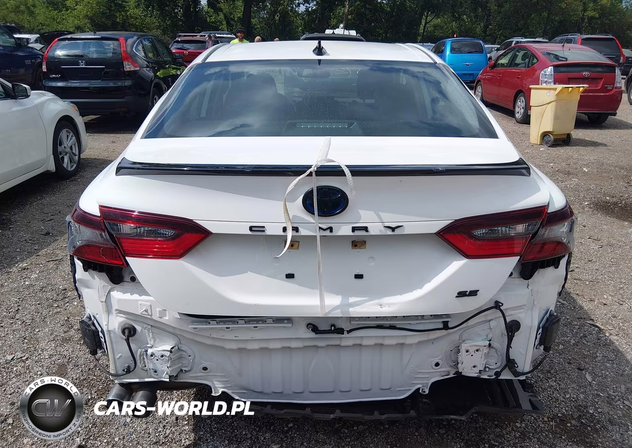2022 Toyota Camry Nightshade Edition Hybrid VIN:4T1T31AK8NU035097 - 16