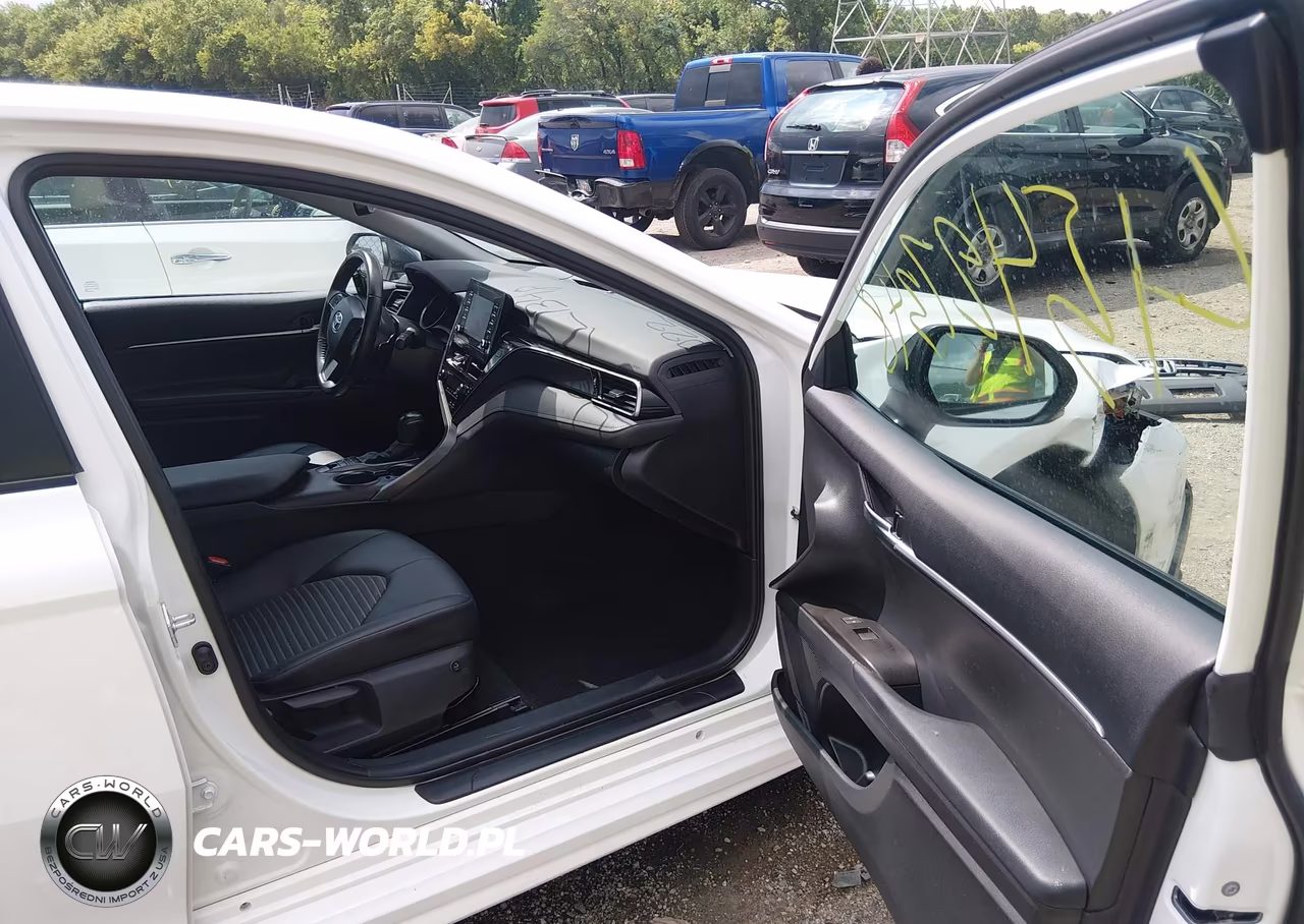 2022 Toyota Camry Nightshade Edition Hybrid VIN:4T1T31AK8NU035097 - 5