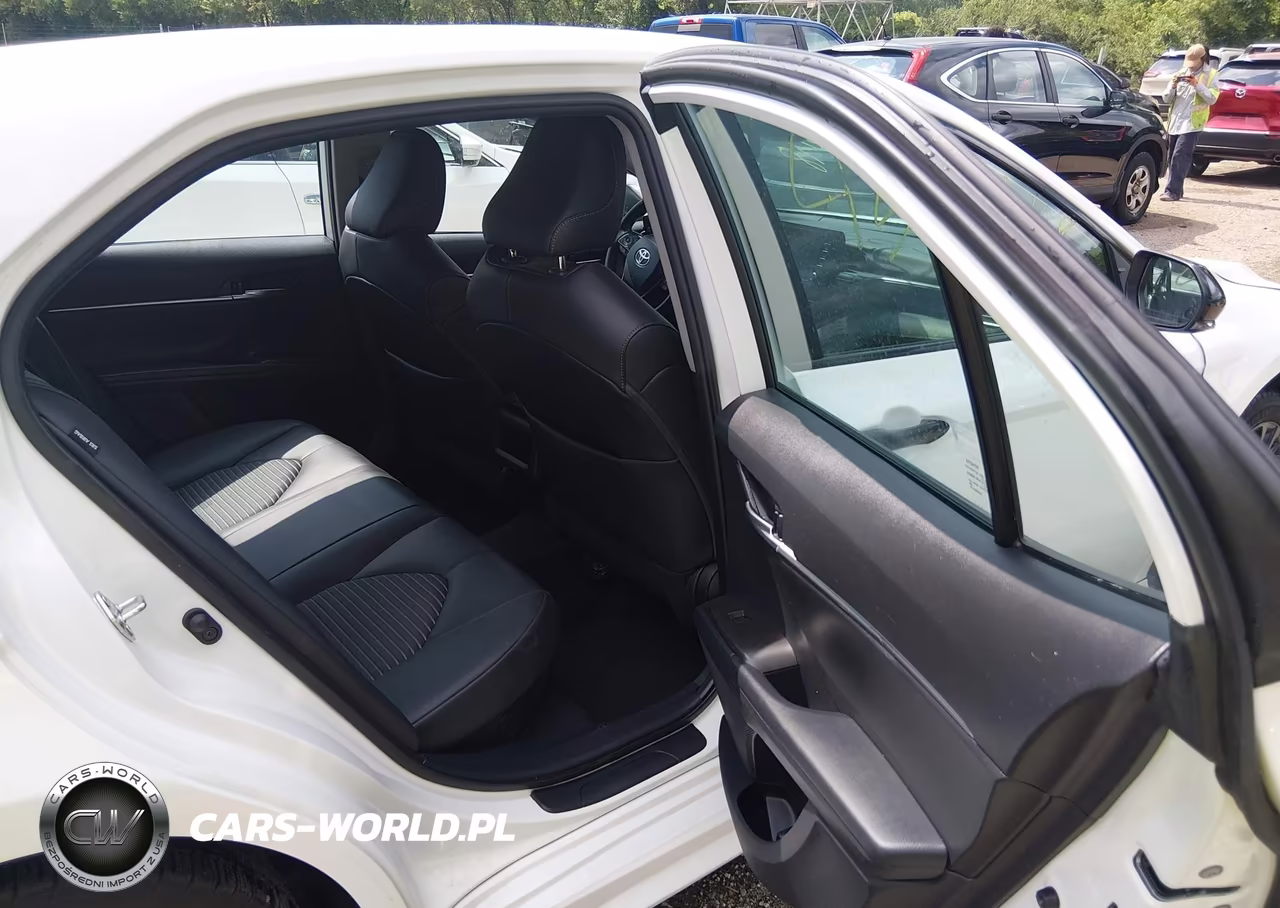2022 Toyota Camry Nightshade Edition Hybrid VIN:4T1T31AK8NU035097 - 8