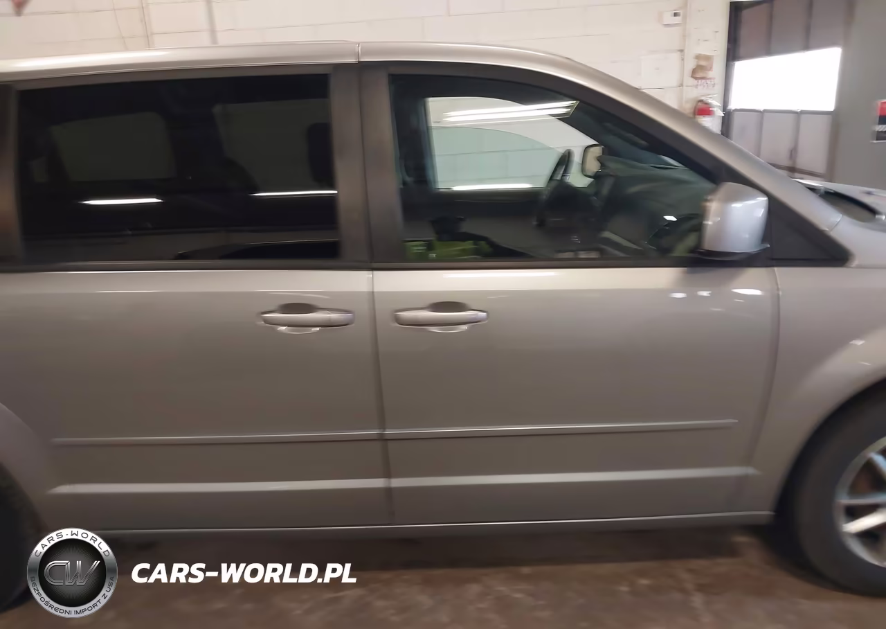 2015 Dodge Grand Caravan Se Plus VIN:2C4RDGBG6FR750421 - 13