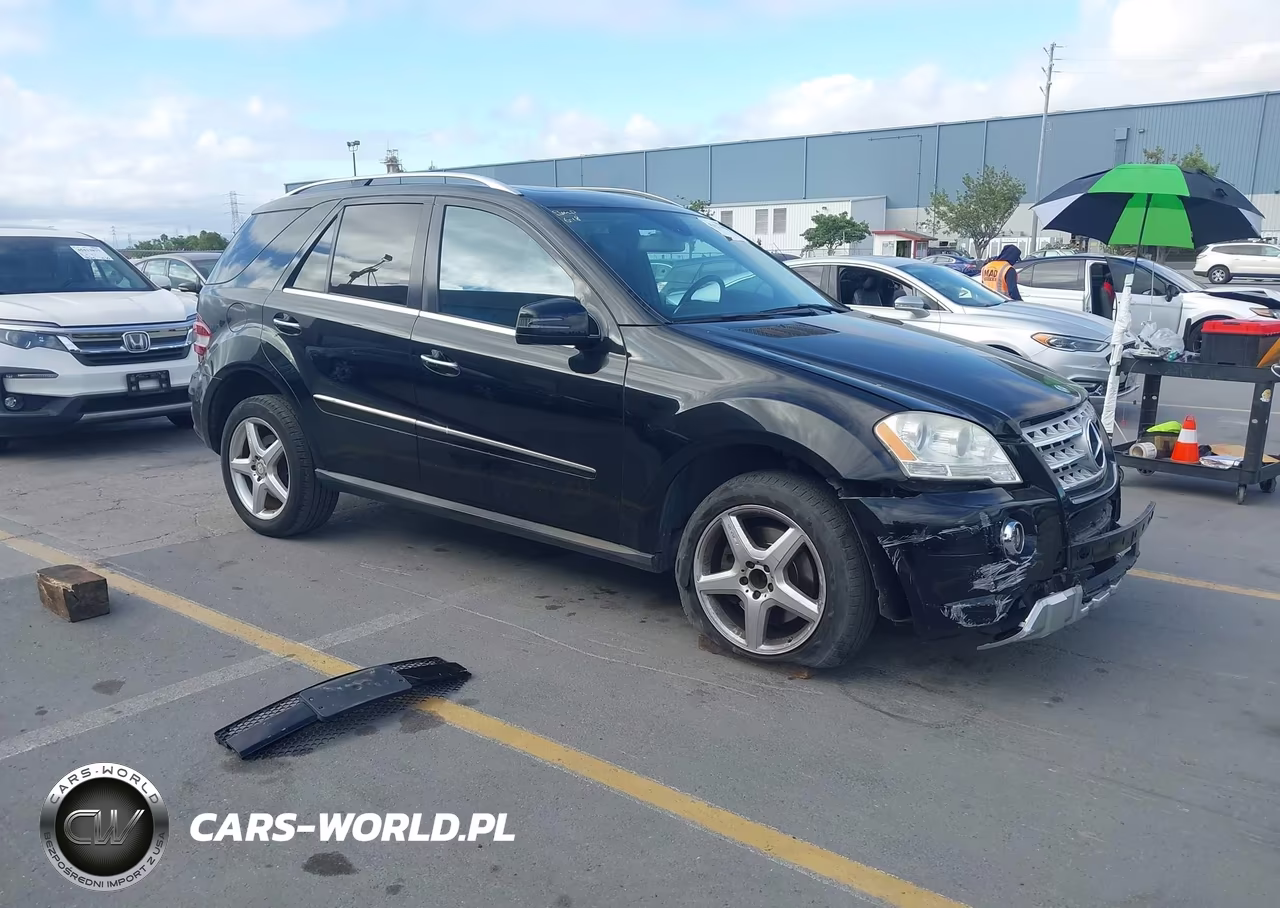 2011 Mercedes-Benz Ml 550 4Matic – zdjęcie 1 z 17