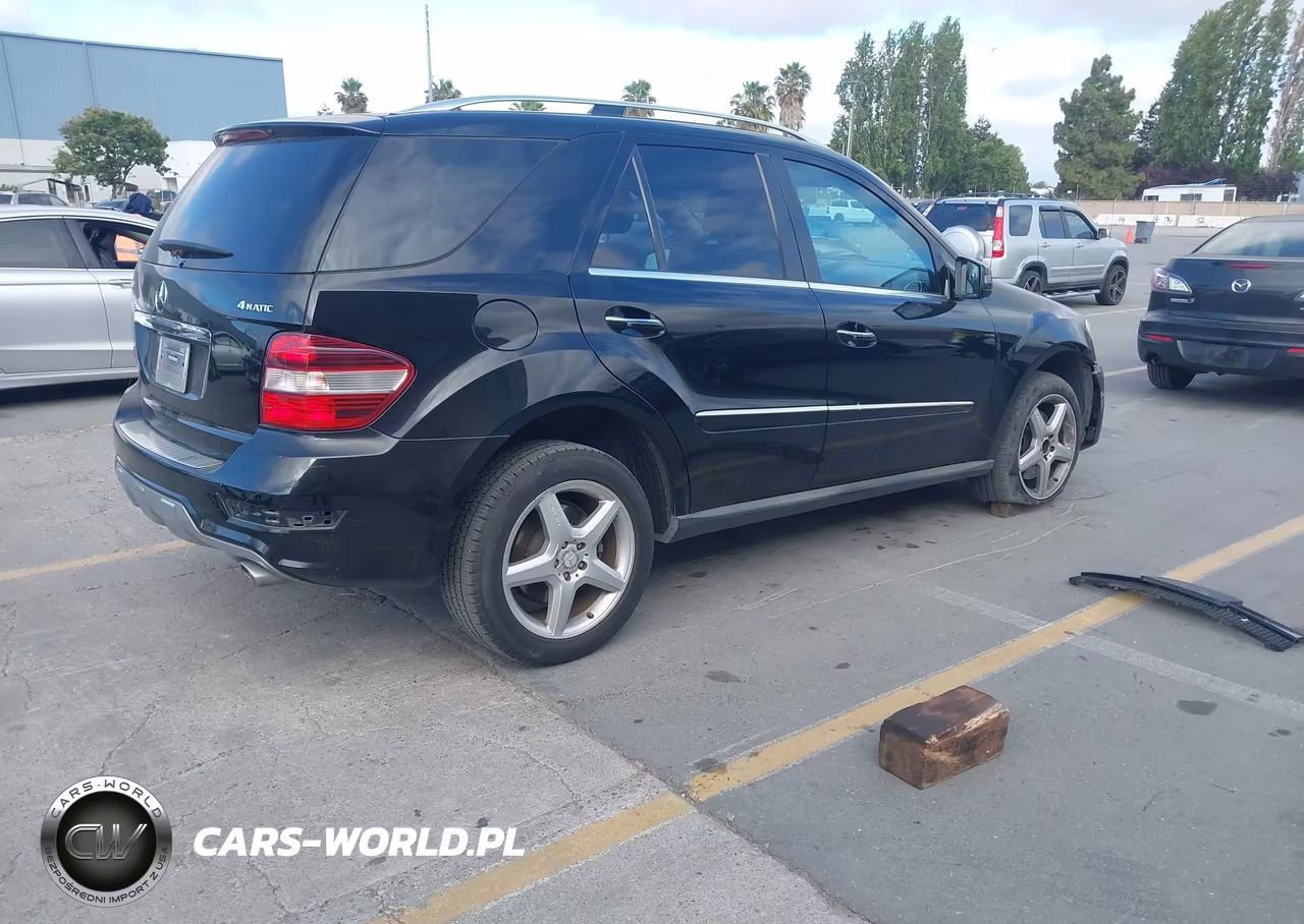 2011 Mercedes-Benz Ml 550 4Matic VIN:4JGBB7CB2BA745852 - 4