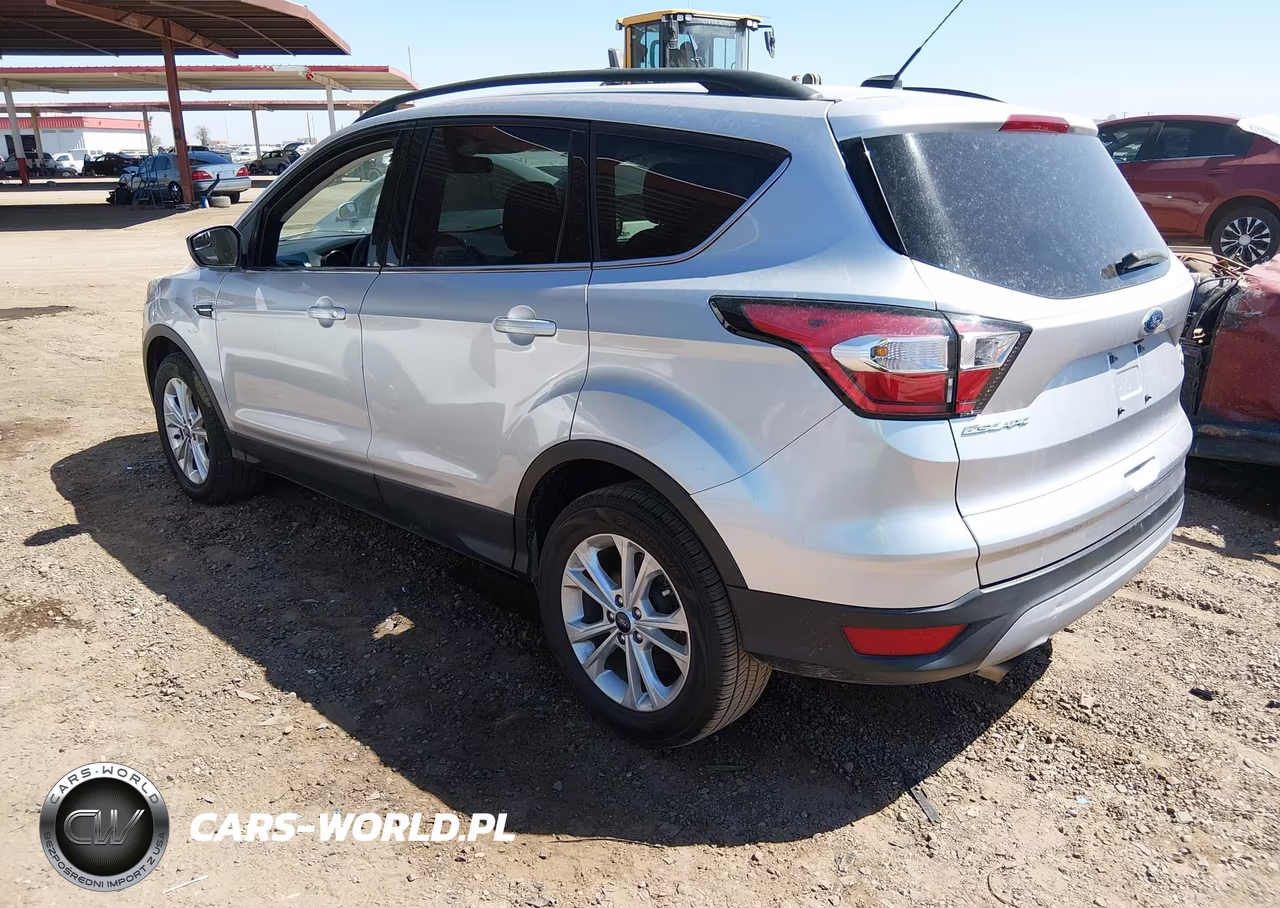 2018 Ford Escape Se VIN:1FMCU0GD3JUB75441 - 3