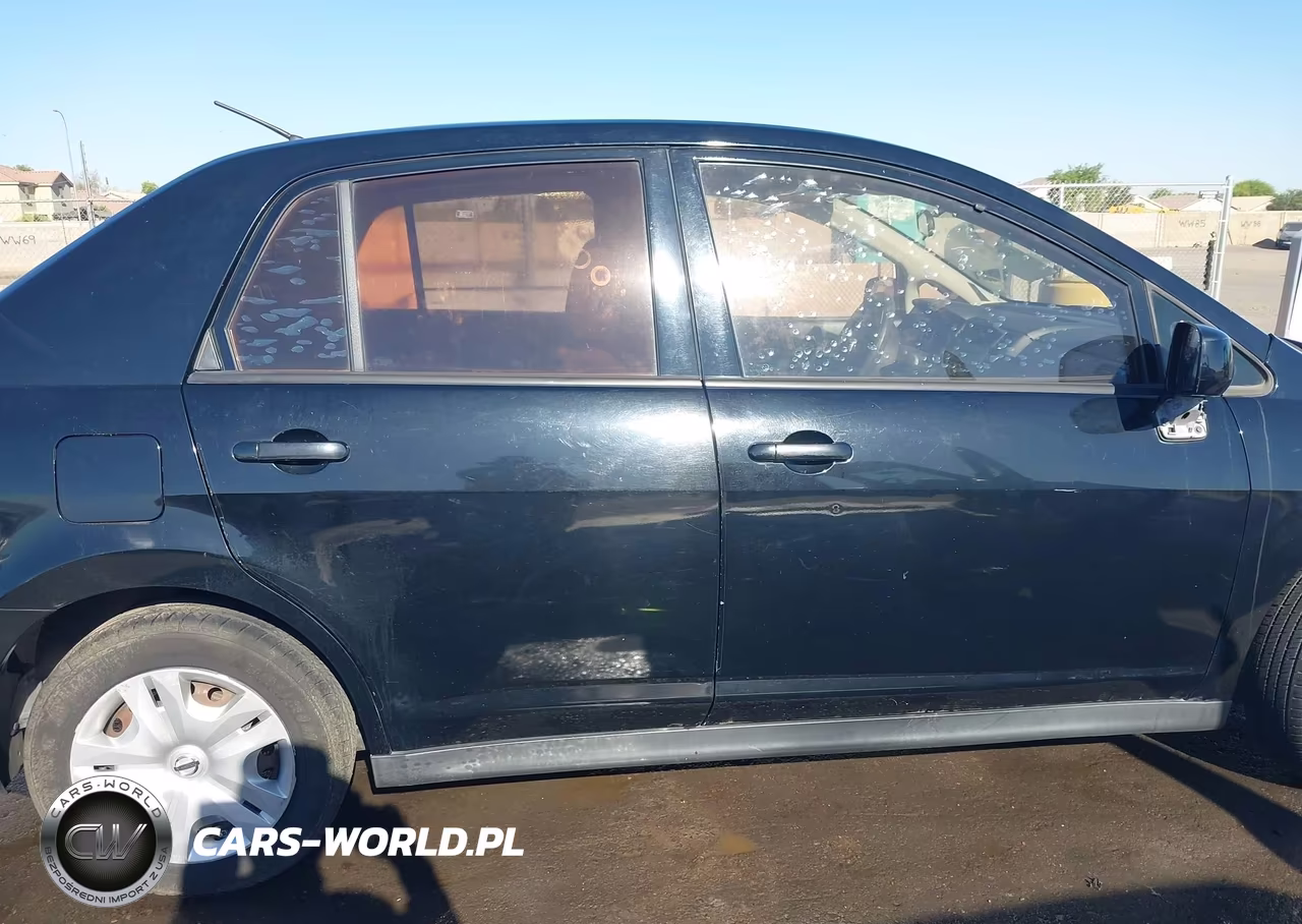 2010 Nissan Versa 1.8S VIN:3N1BC1APXAL422589 - 13