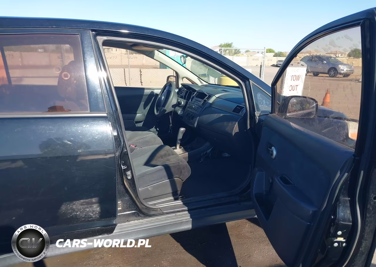 2010 Nissan Versa 1.8S VIN:3N1BC1APXAL422589 - 5