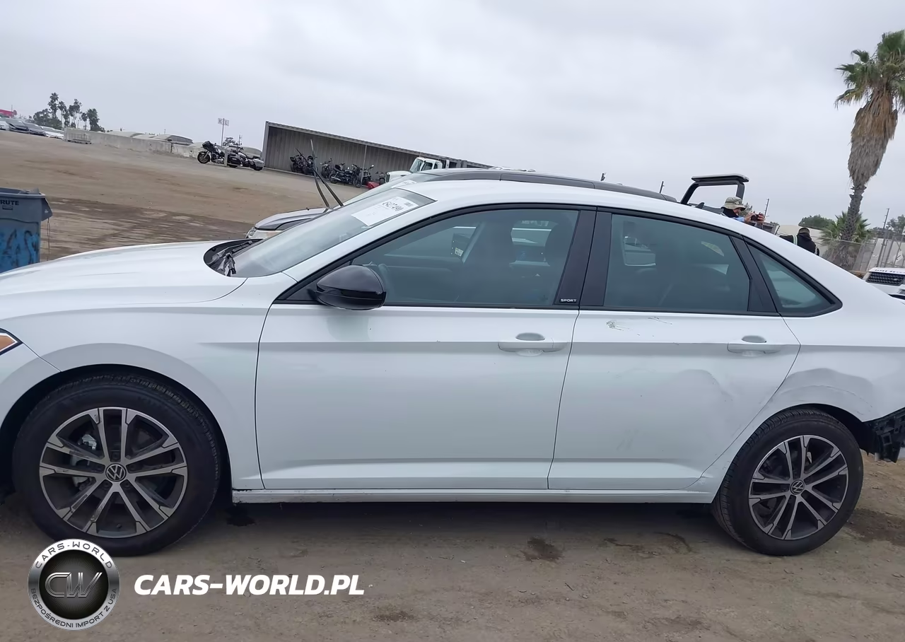 2024 Volkswagen Jetta 1.5T Sport VIN:3VWBM7BU3RM085378 - 14