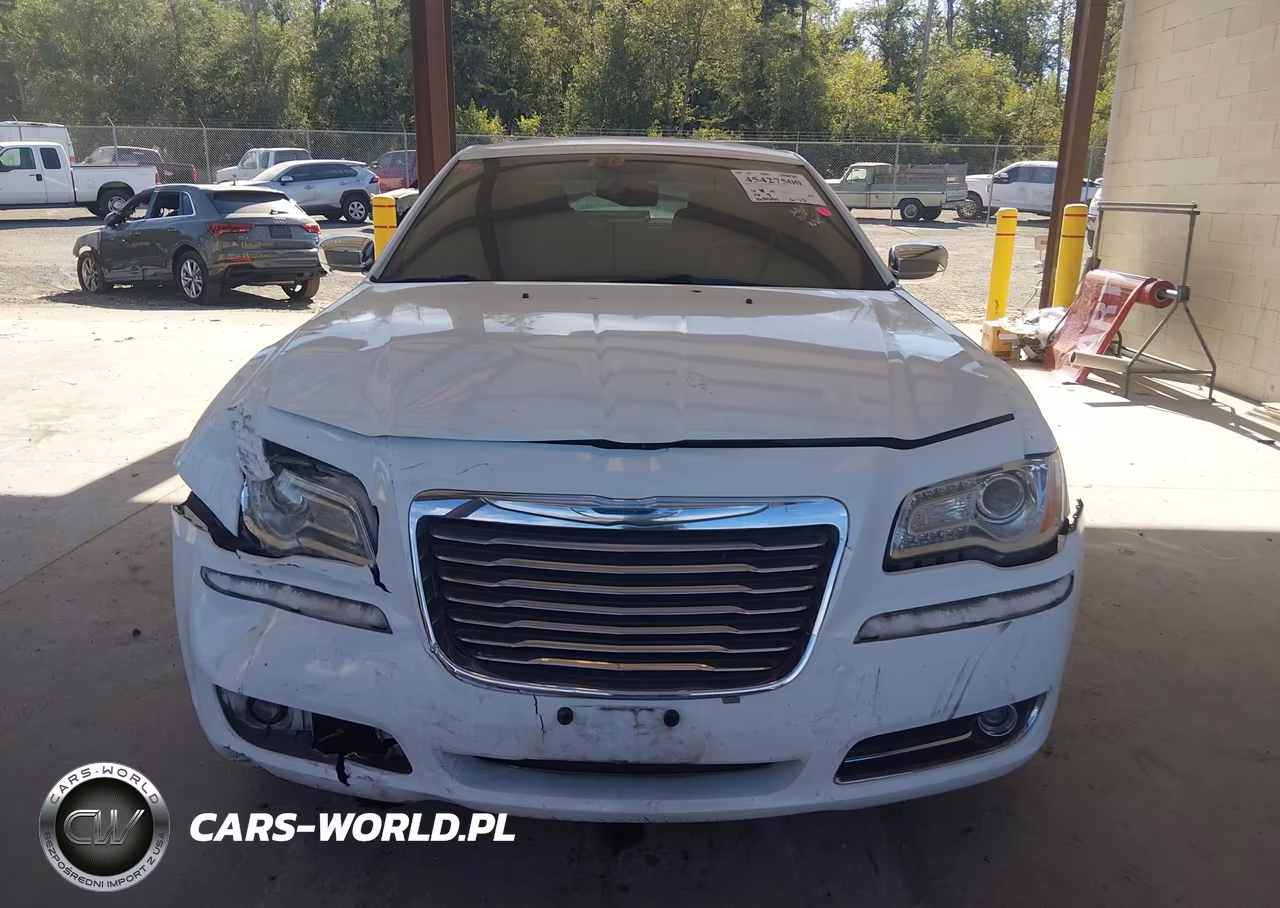 2013 Chrysler 300C VIN:2C3CCAET6DH661924 - 12