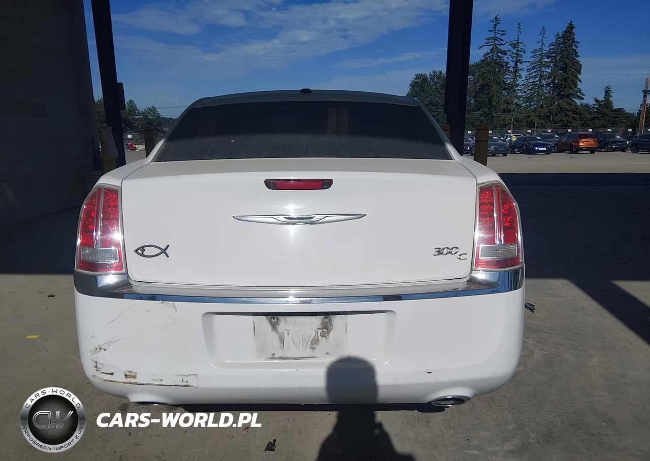 2013 Chrysler 300C VIN:2C3CCAET6DH661924 - 16