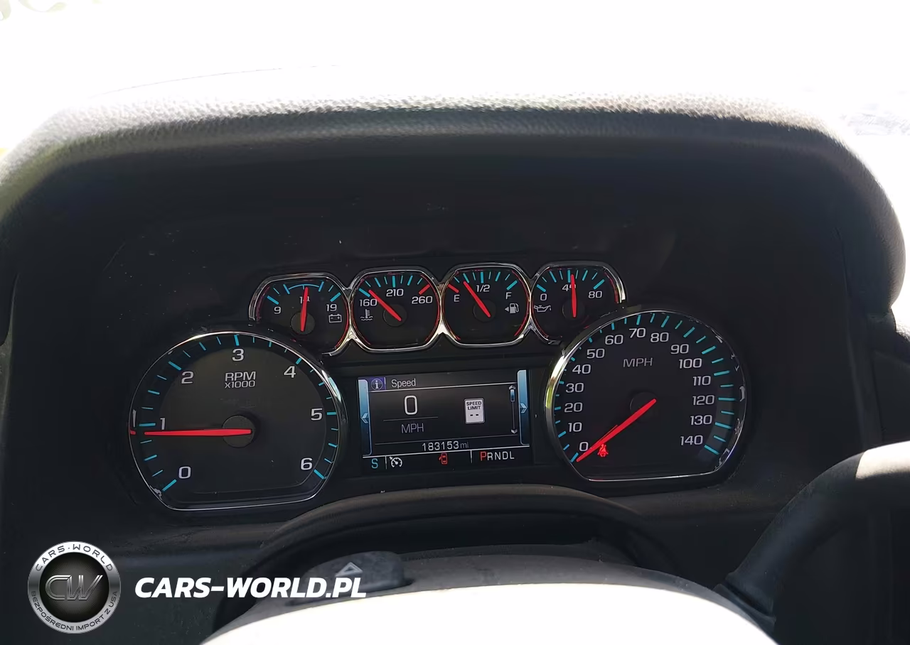 2018 Chevrolet Tahoe Premier VIN:1GNSKCKC7JR160859 - 7
