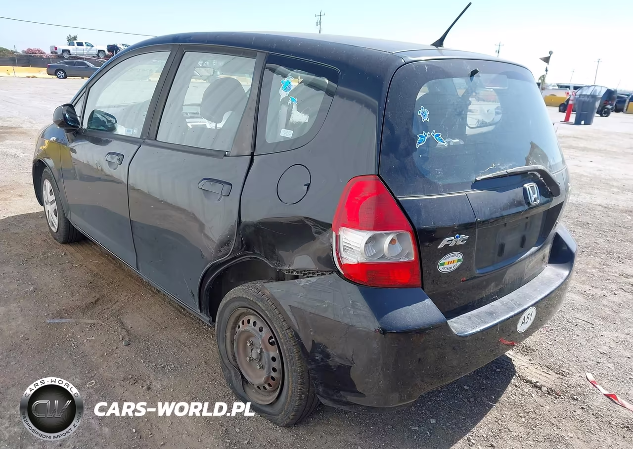 2008 Honda Fit VIN:JHMGD37458S043924 - 3